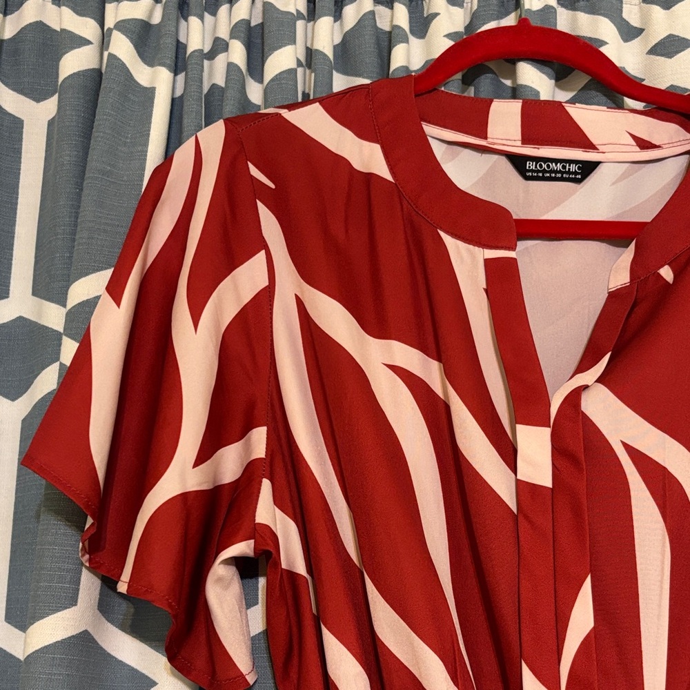 BloomChic Red and White Midi Dress - Picture 4 of 5